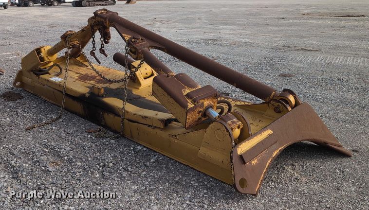 image for item EE4470 Caterpillar dozer blade
