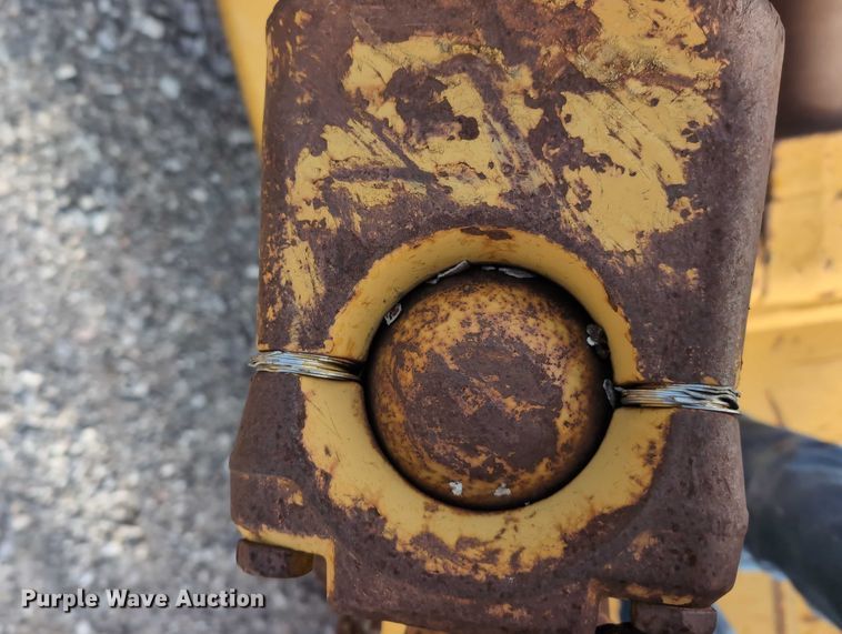 image for item EE4470 Caterpillar dozer blade