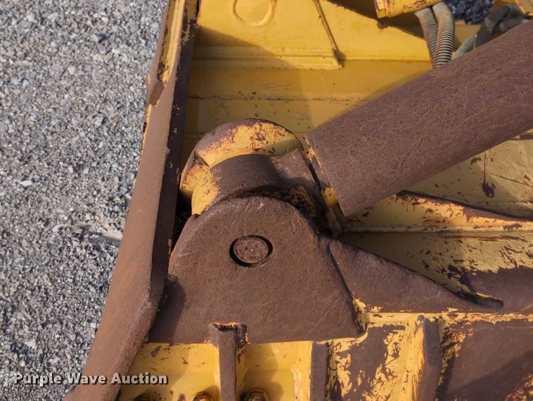 image for item EE4470 Caterpillar dozer blade