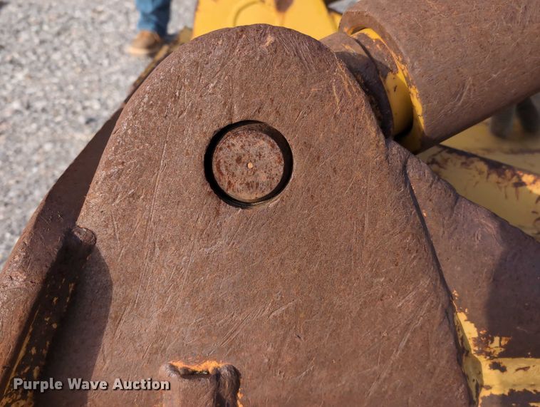 image for item EE4470 Caterpillar dozer blade