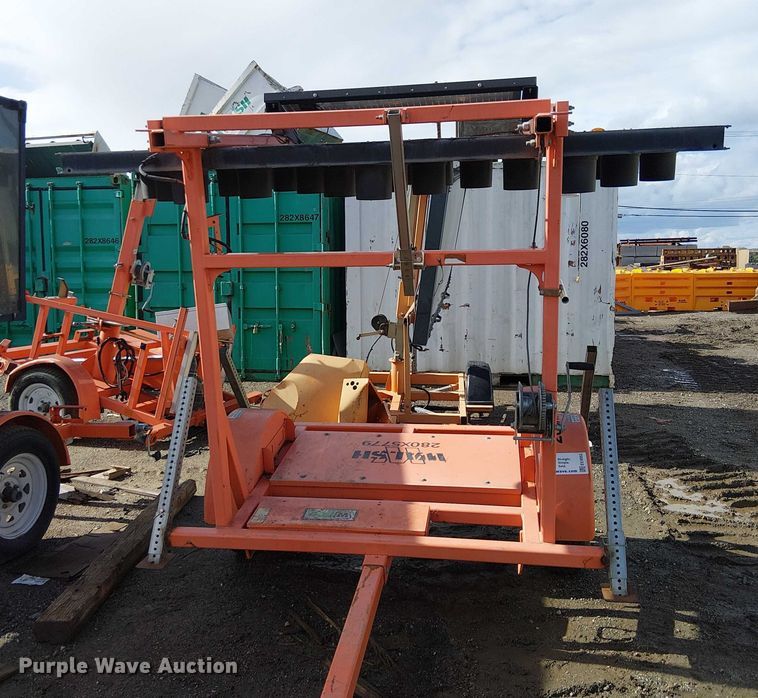 image for item EE4953 2013 Wanco WTSP arrow board trailer