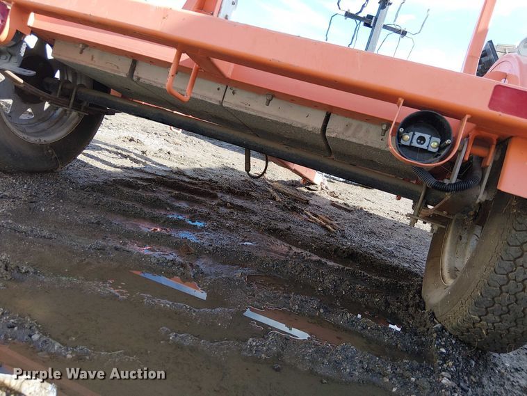 image for item EE4953 2013 Wanco WTSP arrow board trailer