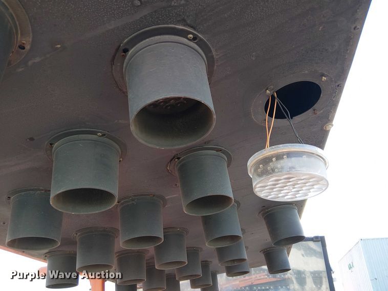 image for item EE4953 2013 Wanco WTSP arrow board trailer