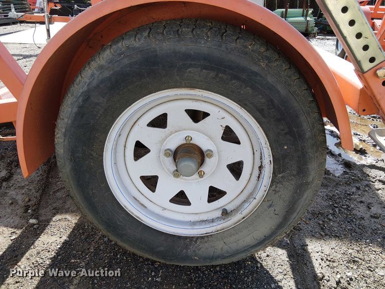 image for item EE4953 2013 Wanco WTSP arrow board trailer