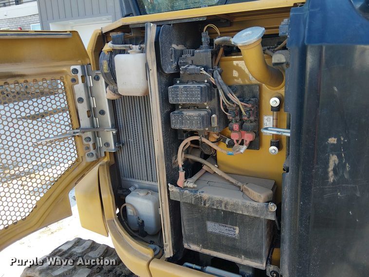 image for item EE5004 2022 Caterpillar 303 CR mini excavator