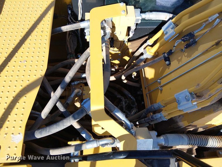 image for item EE5006 2021 Caterpillar 320 excavator