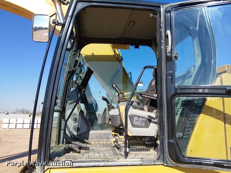 image for item EE5006 2021 Caterpillar 320 excavator