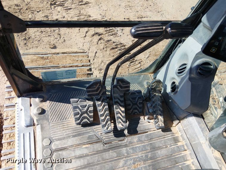 image for item EE5006 2021 Caterpillar 320 excavator