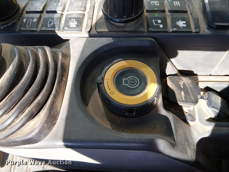 image for item EE5006 2021 Caterpillar 320 excavator