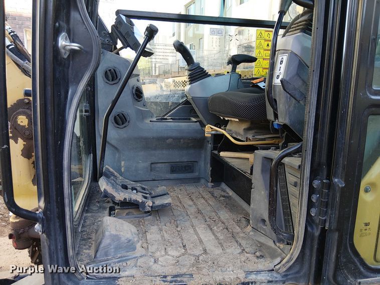 image for item EE5008 2022 Caterpillar 306 CR mini excavator