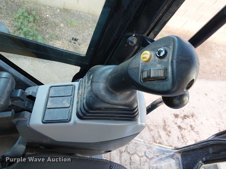 image for item EE5008 2022 Caterpillar 306 CR mini excavator