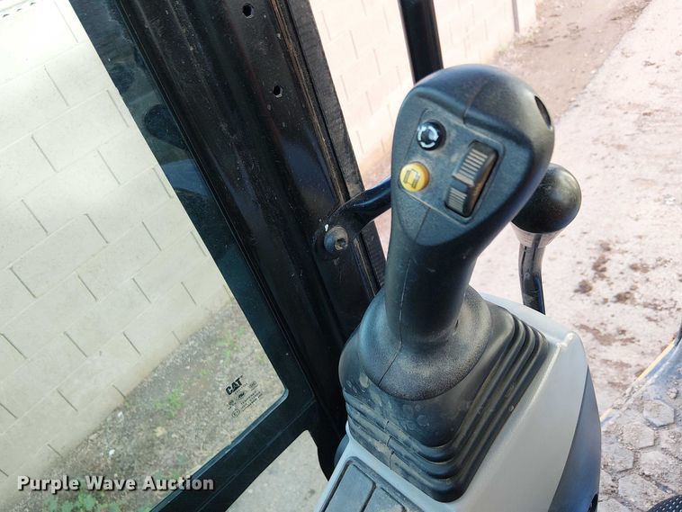 image for item EE5008 2022 Caterpillar 306 CR mini excavator