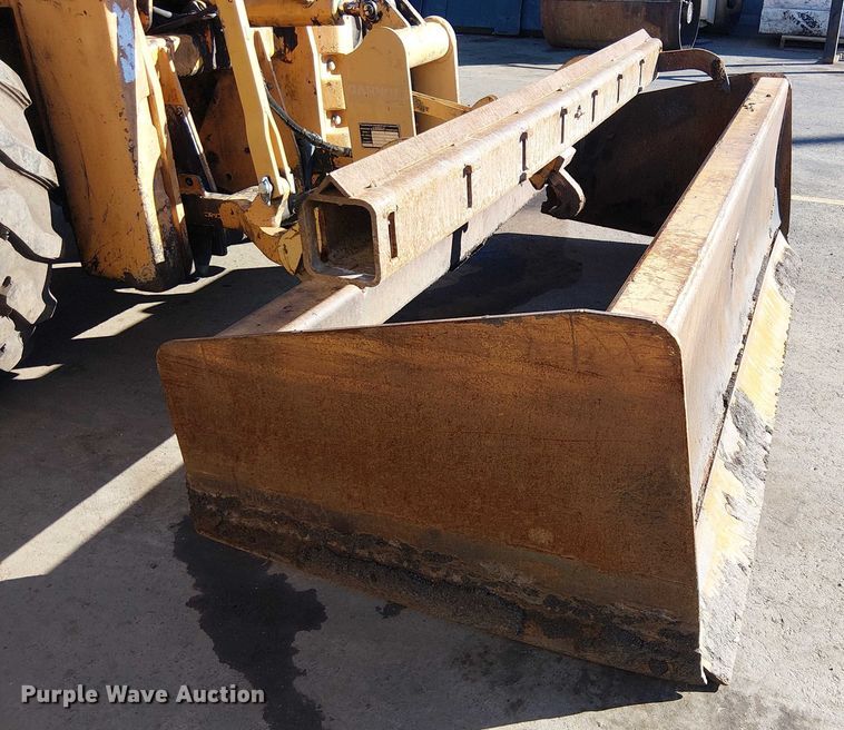 image for item EE5012 2004 Case 570 MXT landscape tractor