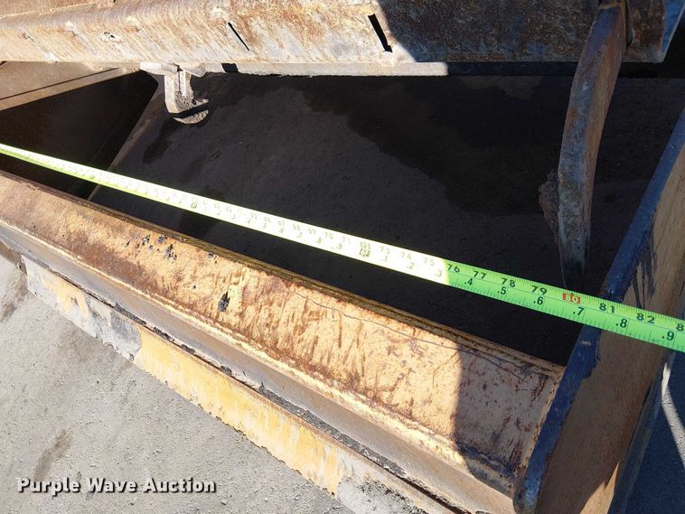 image for item EE5012 2004 Case 570 MXT landscape tractor