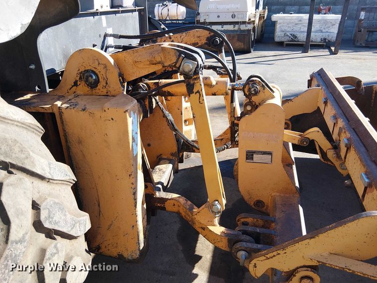 image for item EE5012 2004 Case 570 MXT landscape tractor