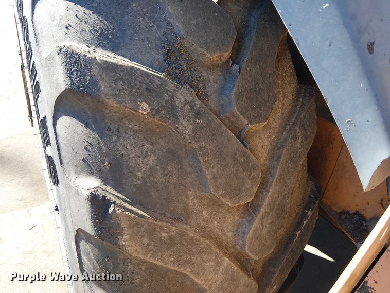 image for item EE5012 2004 Case 570 MXT landscape tractor