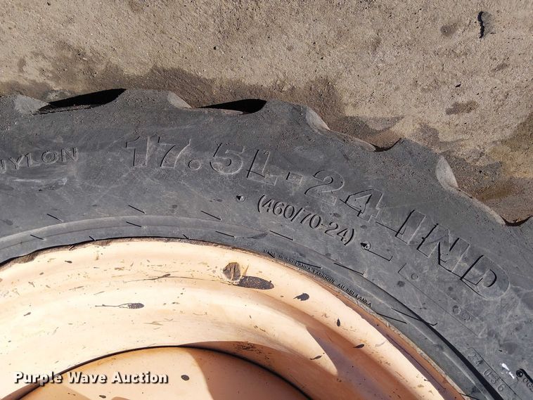 image for item EE5012 2004 Case 570 MXT landscape tractor