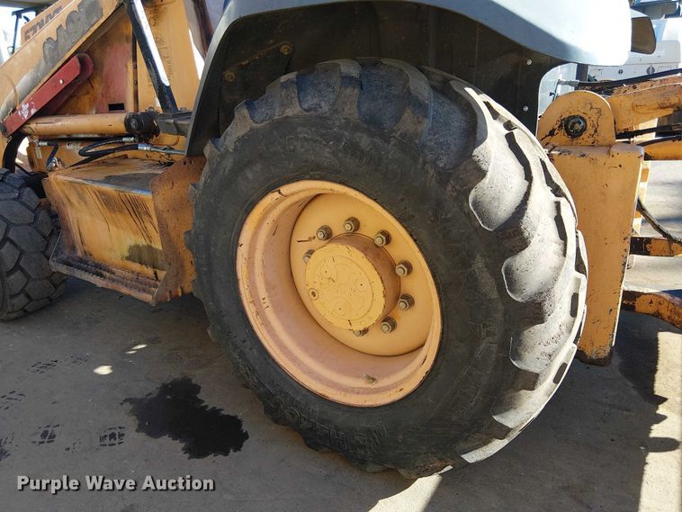 image for item EE5012 2004 Case 570 MXT landscape tractor