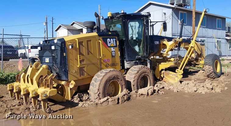 MOTOCONFORMADORA CATERPILLAR 12M3 2019