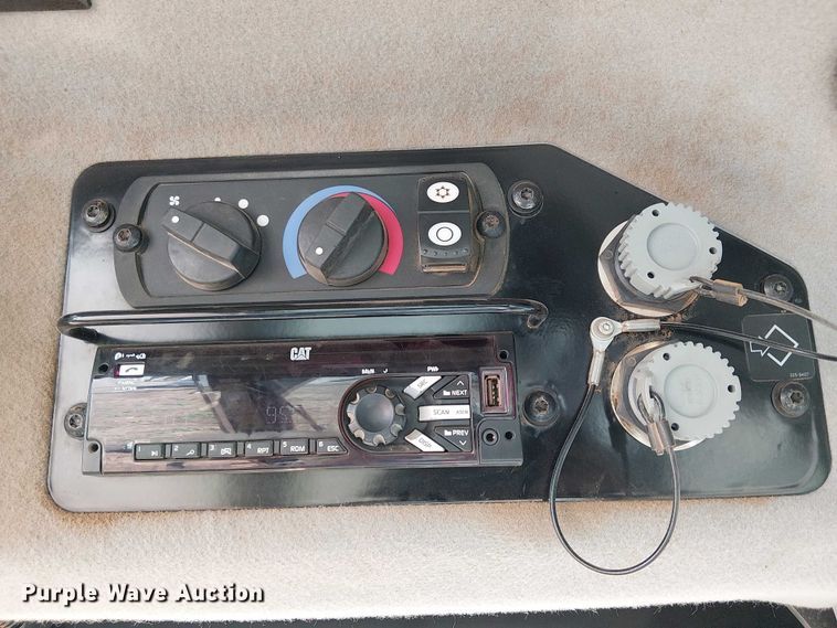 image for item EE5014 2019 Caterpillar 12M3 motor grader