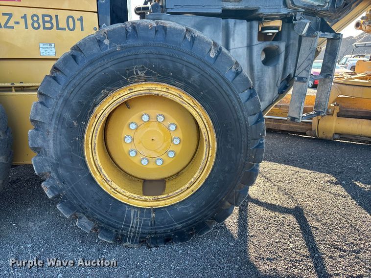 image for item EE5014 2019 Caterpillar 12M3 motor grader