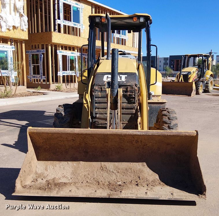 RETROEXCAVADORA 2020 CATERPILLAR 415F2IL