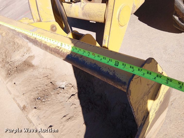 image for item EE5015 2020 Caterpillar 415F2IL landscape tractor