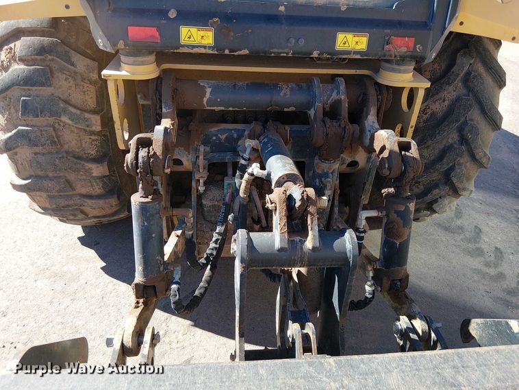 image for item EE5015 2020 Caterpillar 415F2IL landscape tractor