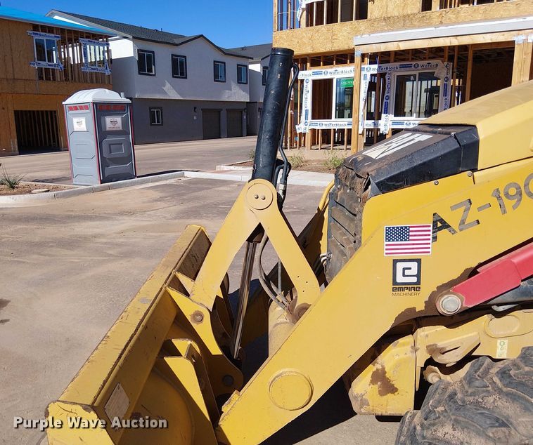 image for item EE5015 2020 Caterpillar 415F2IL landscape tractor