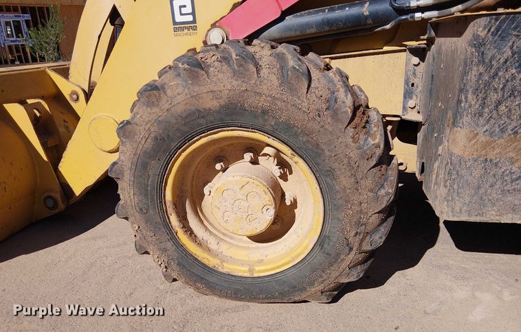 image for item EE5015 2020 Caterpillar 415F2IL landscape tractor