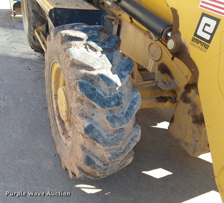 image for item EE5015 2020 Caterpillar 415F2IL landscape tractor