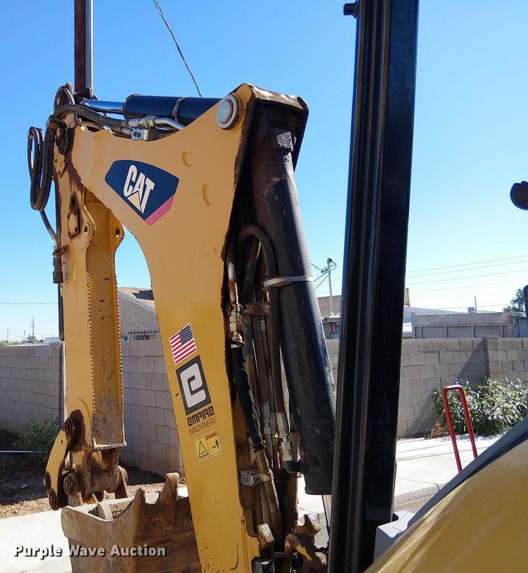 image for item EE5016 2020 Caterpillar 420F2 ST backhoe