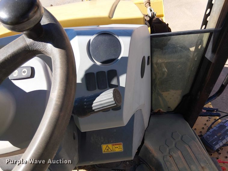 image for item EE5016 2020 Caterpillar 420F2 ST backhoe