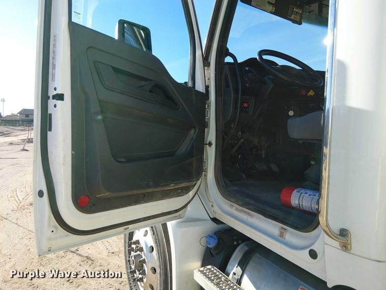 image for item EE5018 2024 Kenworth T480 water truck