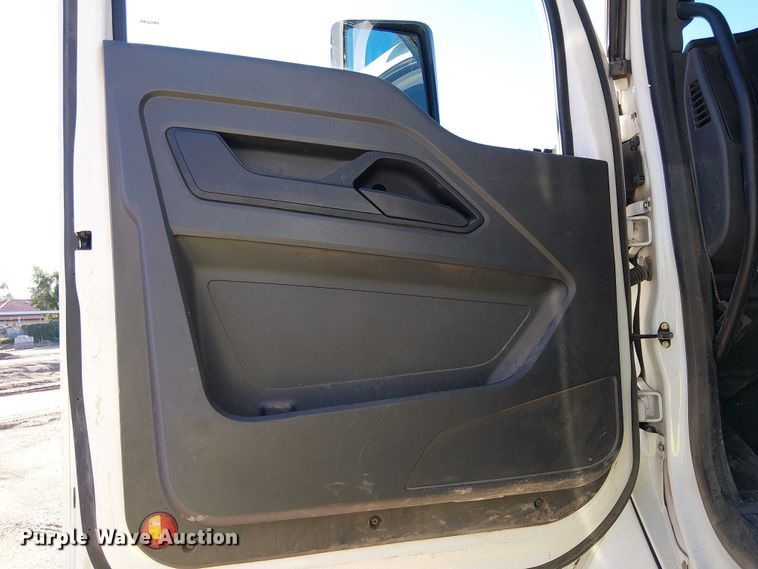 image for item EE5018 2024 Kenworth T480 water truck