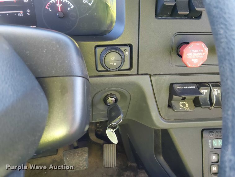 image for item EE5018 2024 Kenworth T480 water truck