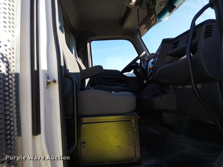 image for item EE5018 2024 Kenworth T480 water truck