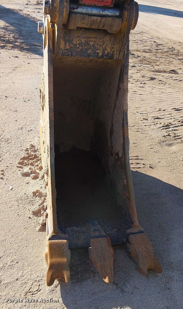 image for item EE5020 2022 Caterpillar 320 excavator