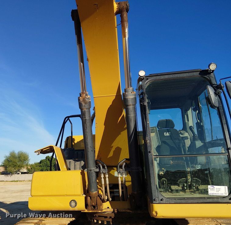 image for item EE5020 2022 Caterpillar 320 excavator