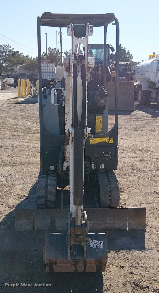 EXCAVADORA 2016 BOBCAT E20