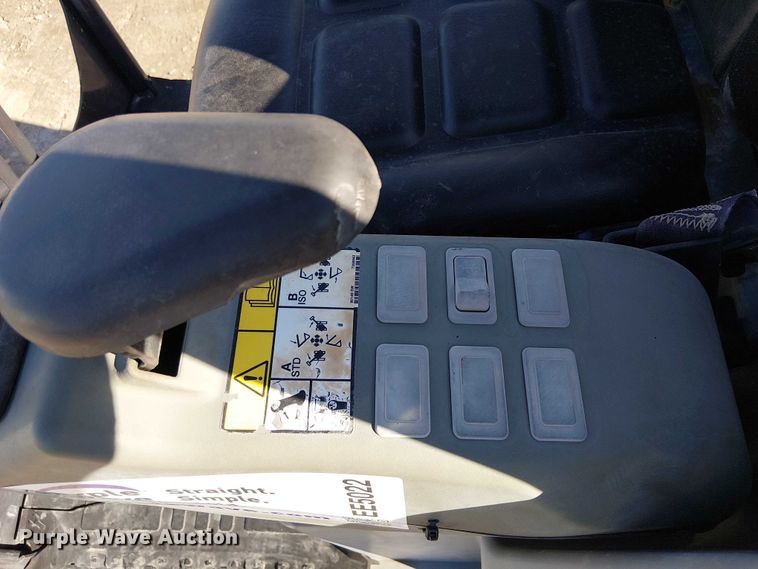 image for item EE5022 2016 Bobcat E20 mini excavator