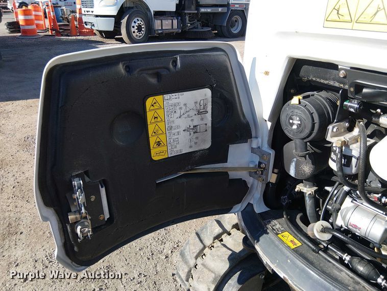 image for item EE5022 2016 Bobcat E20 mini excavator