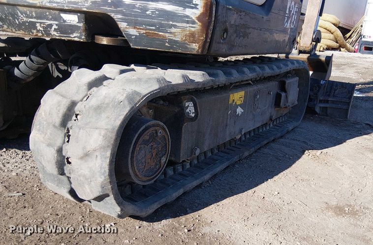 image for item EE5022 2016 Bobcat E20 mini excavator