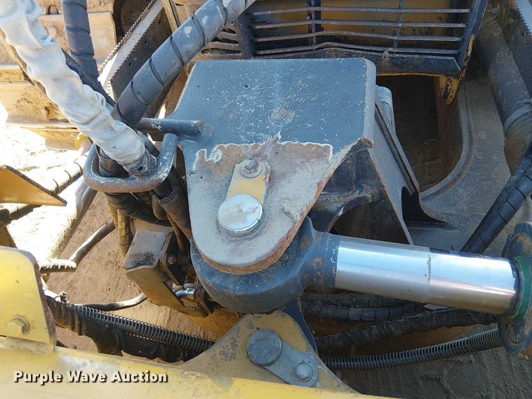image for item EE5054 2015 John Deere 750K XLT dozer