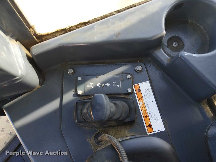 image for item EE5054 2015 John Deere 750K XLT dozer