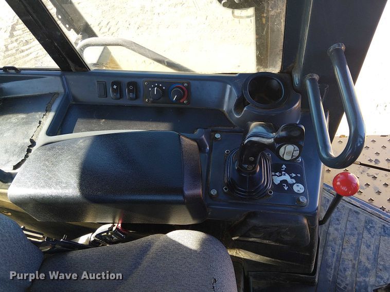 image for item EE5054 2015 John Deere 750K XLT dozer