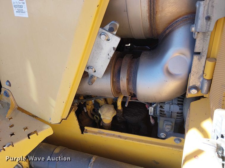 image for item EE5054 2015 John Deere 750K XLT dozer