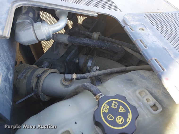 image for item EE5054 2015 John Deere 750K XLT dozer