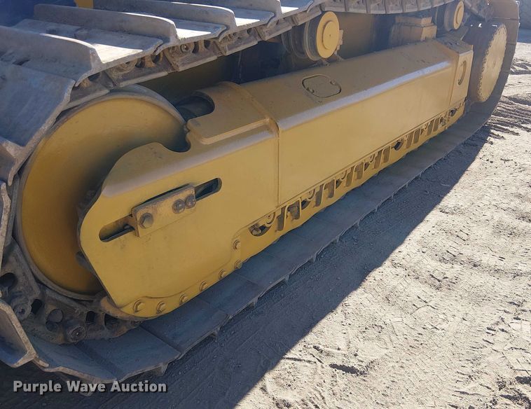 image for item EE5054 2015 John Deere 750K XLT dozer