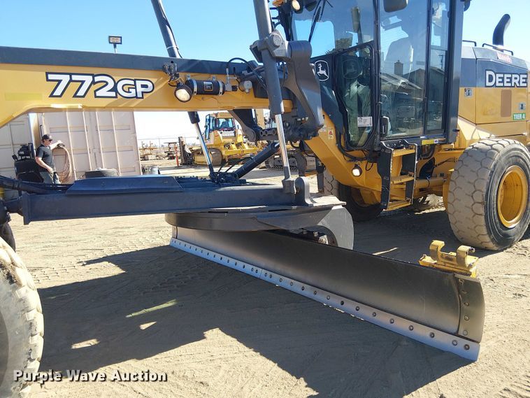 image for item EE5055 2015 John Deere 772 GP motor grader